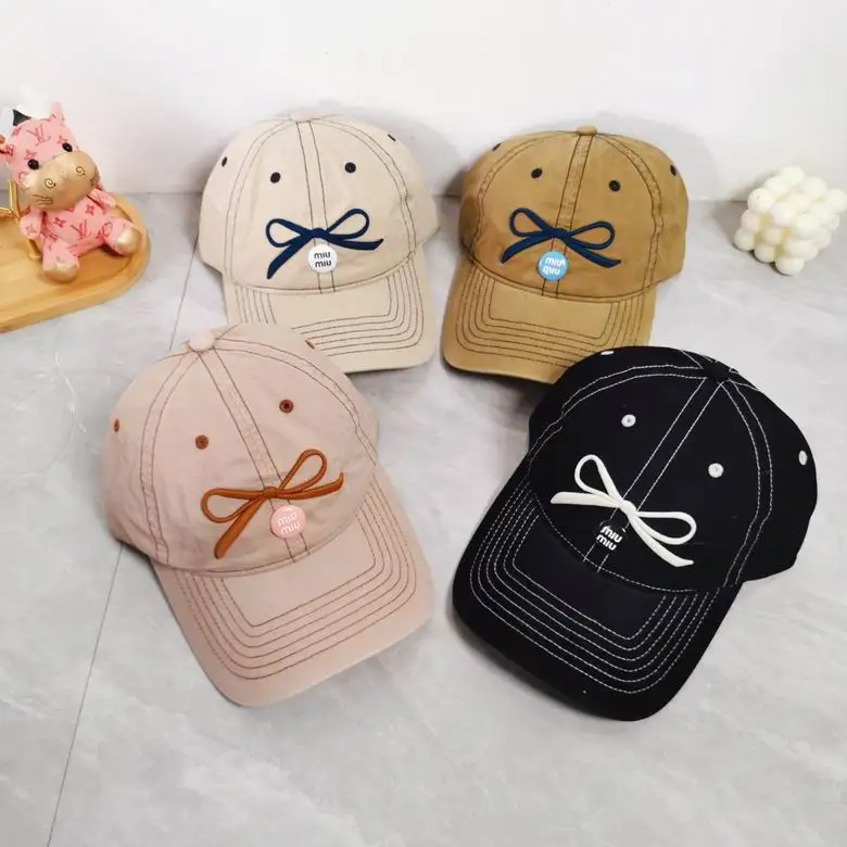 MiuMiu Cap dxn (18)